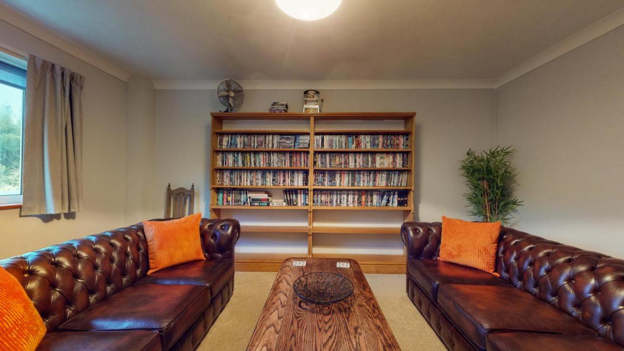 Jaw-Dropping Beach House In Anglesey Benllech Buitenkant foto