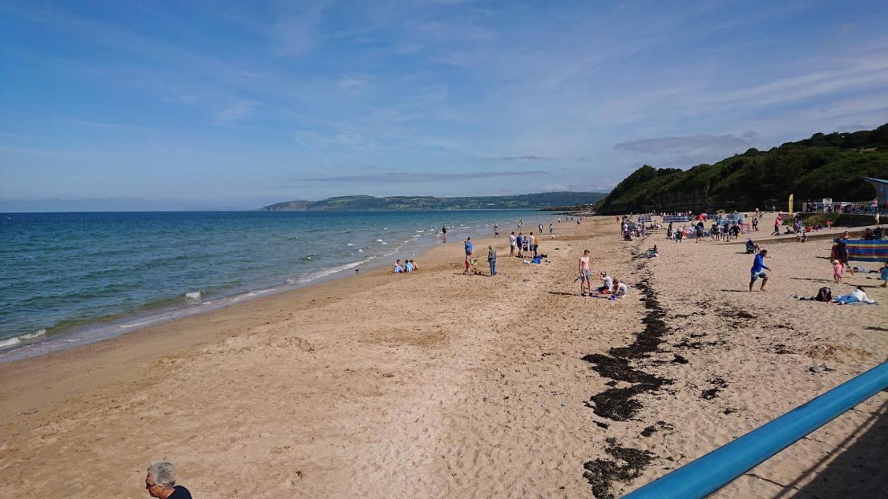 Jaw-Dropping Beach House In Anglesey Benllech Buitenkant foto