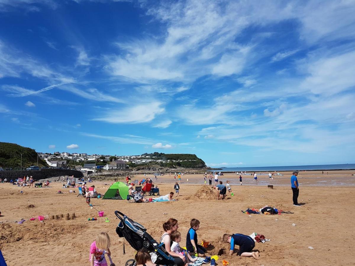 Jaw-Dropping Beach House In Anglesey Benllech Buitenkant foto